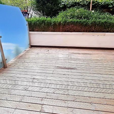 Your Riverside Home 2 With Private Balcony Лондон Екстер'єр фото
